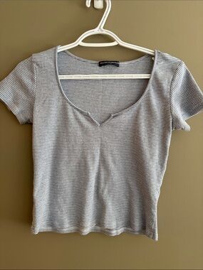 Brandy Melville Gray and White Striped V-Notch Scoop Tee